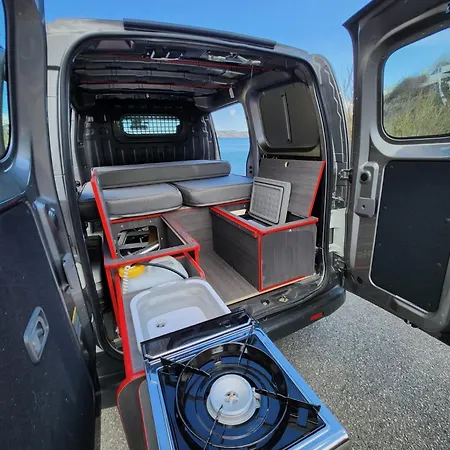 Electric London Black Minicamper *