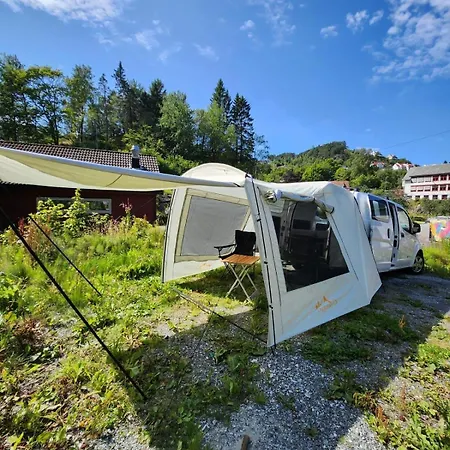 Luxury tent Electric London Black Minicamper