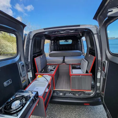 Electric London Black Minicamper